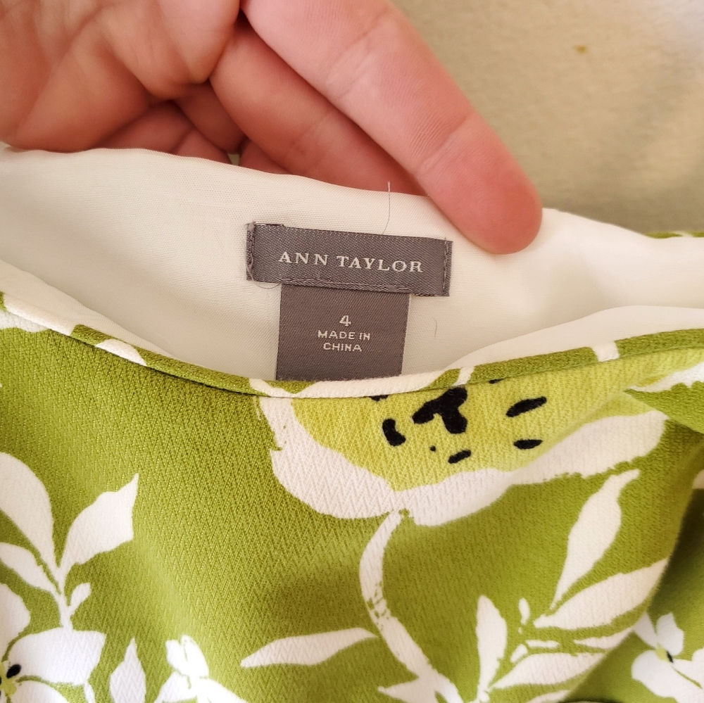 ANN TAYLOR Spring moody floral lime green lined - Picture 5 of 8